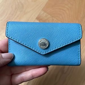 Michael Kors 5 key holder wallet. Very good condition.